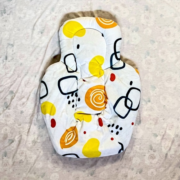 Minne Baby Other - Infant Insert Compatible with 4Moms MamaRoo and RockaRoo Swing